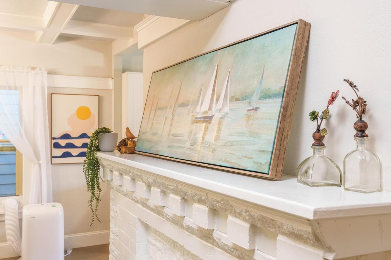 Casa vacanze Upgraded With 5 Bedroom 4 Bath 4 Free Gated Parking Space, Family,ev,rv Friendly *